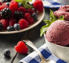 Domáca zmrzlina hotová za pár minút? Poďme na to!