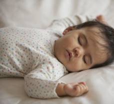 3 najčastejšie príčiny, prečo bábätko nechce spať 