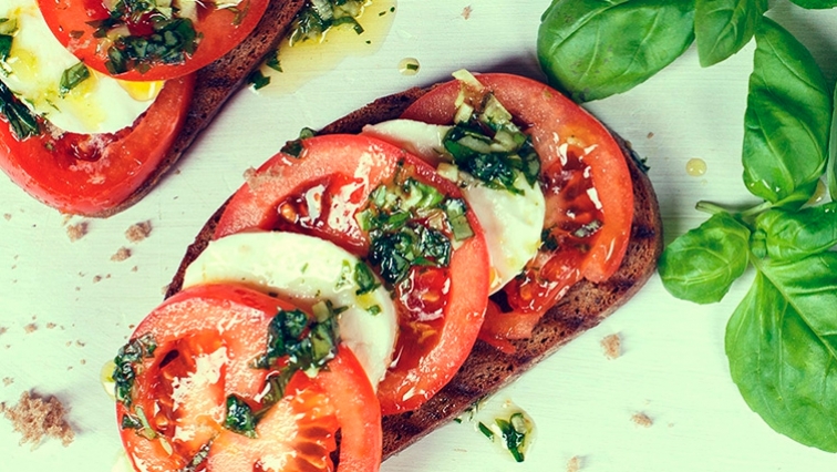 Caprese toast